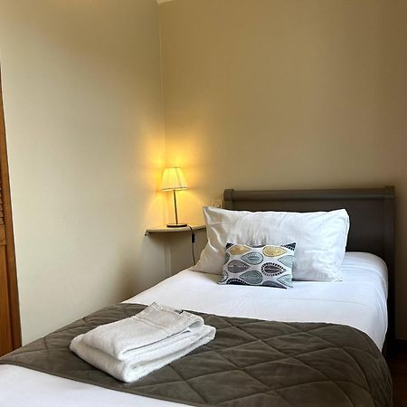 Logis Auberge Le Colombien - Hotel Et Restaurant Вилландри Экстерьер фото