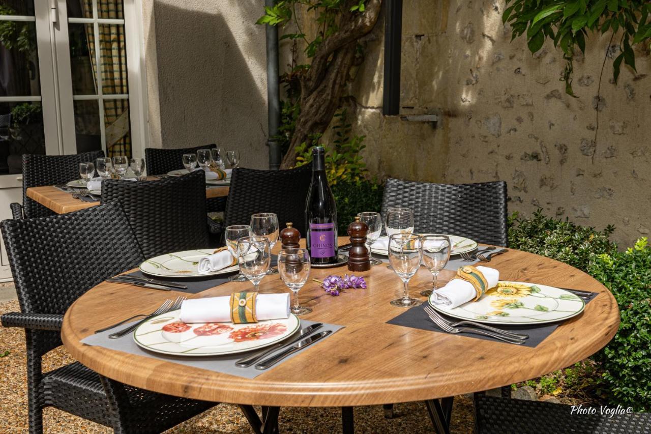 Logis Auberge Le Colombien - Hotel Et Restaurant Вилландри Экстерьер фото