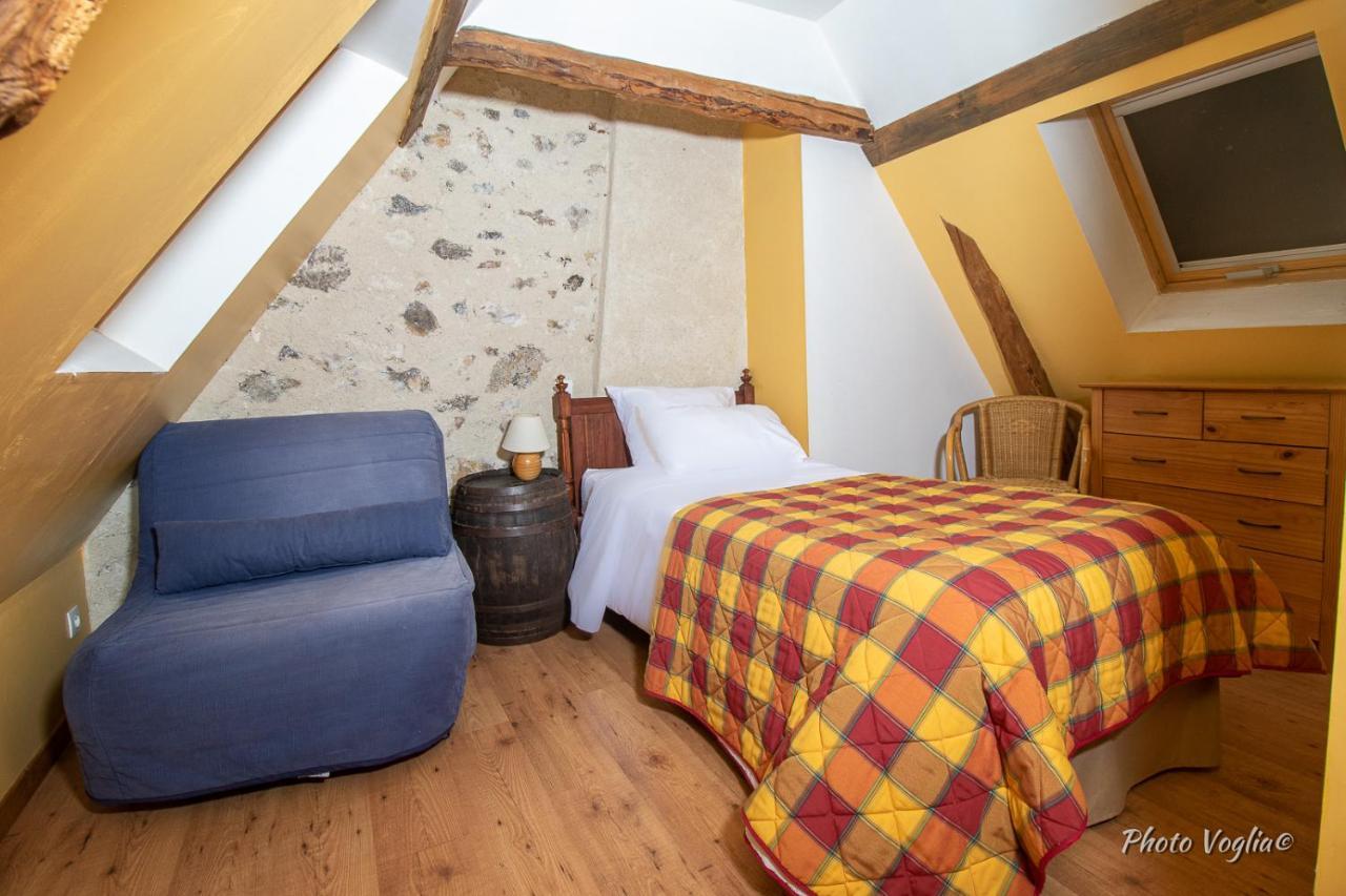 Logis Auberge Le Colombien - Hotel Et Restaurant Вилландри Экстерьер фото